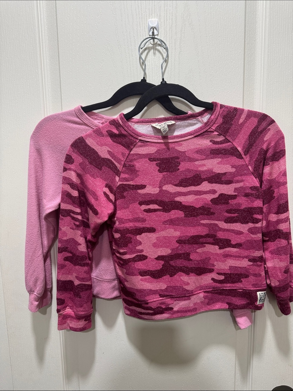 Lucky Brand Girls 2 Sweatshirt Bundle Size 5/6 XS Pink Camo